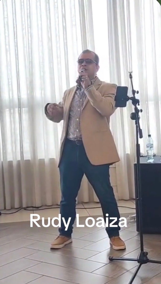 Solistas & Imitadores